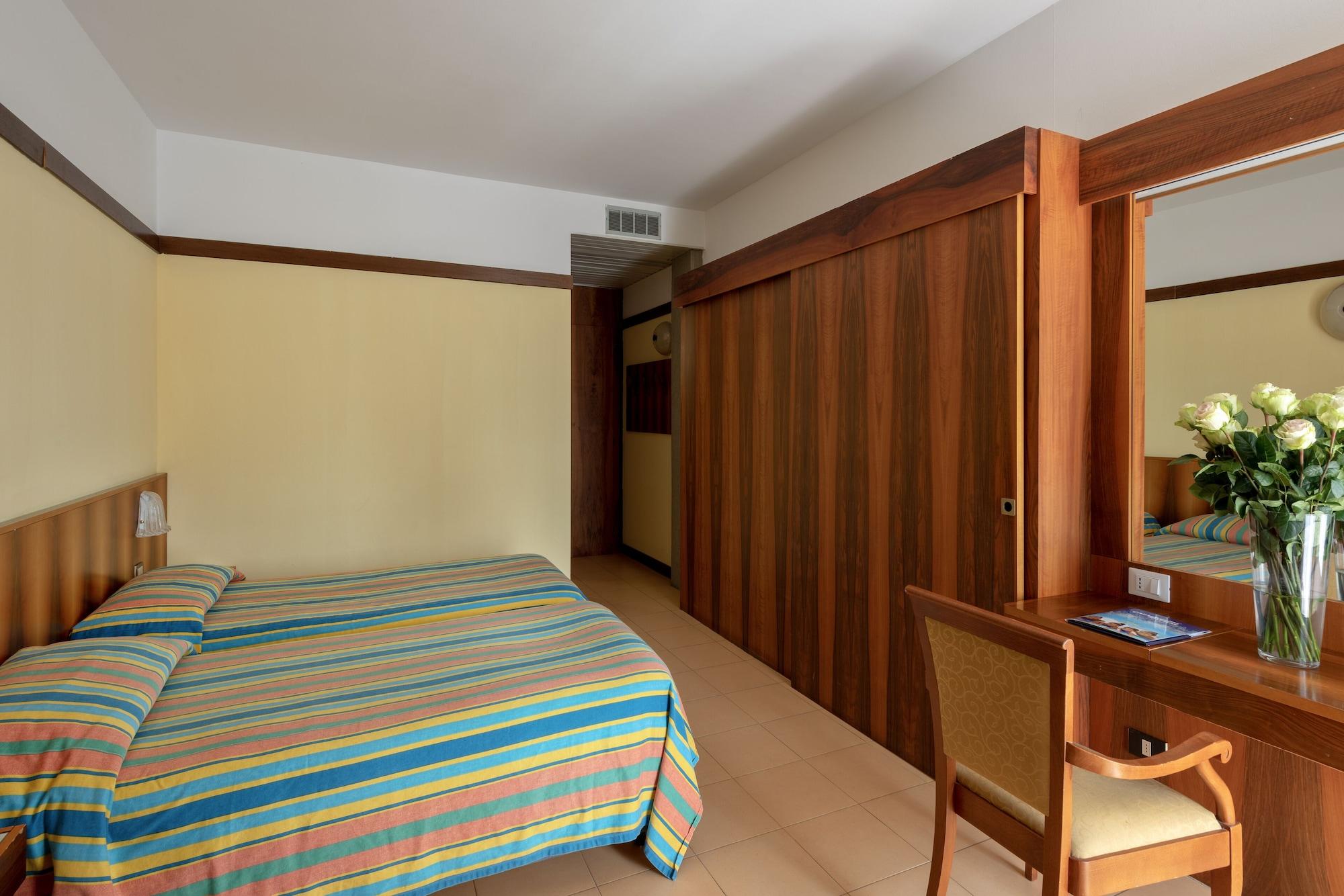 Sporthotel Olimpo Garda  Exterior photo